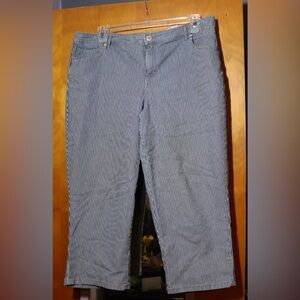 Style and Co blue striped jean capri, size 16W